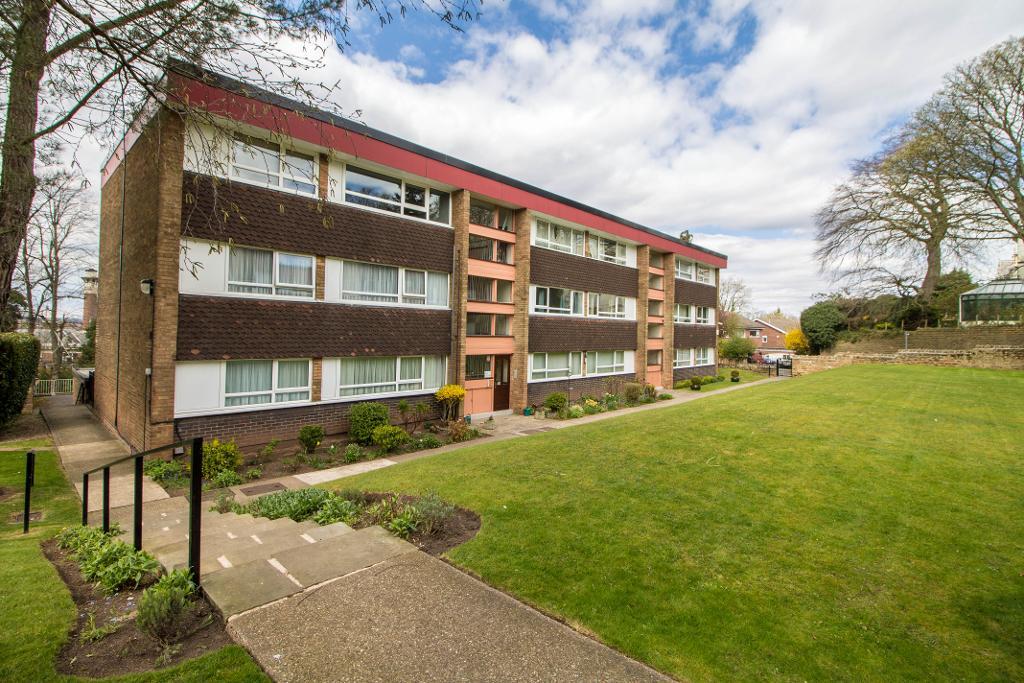 Elm Close, Mapperley Park, Nottingham, NG3 5AH